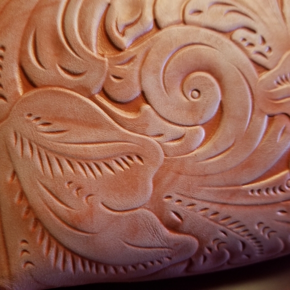 Patricia Nash Savena Tuscan Tooled NWT - Picture 2 of 6